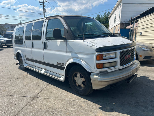 2000 GMC Savana 5.7 V8 3Dr 2WD Van PARTOUT